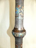 Chinese Bronze and Champlevé Floor Lamp, Alte chinesische Lampensäule, Bronze und Champlevé