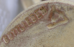 Grösstes Online Verzeichnis von Schweizer Keramik Signaturen, Pressmarken und Keramikstempel der Schweiz, Online Datenbank - (C) by Antik und Rar