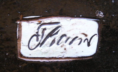 <p>Grösstes Online Verzeichnis von Schweizer Keramik Signaturen, Pressmarken und Keramikstempel der Schweiz, Online Datenbank - (C) by Antik und Rar</p>